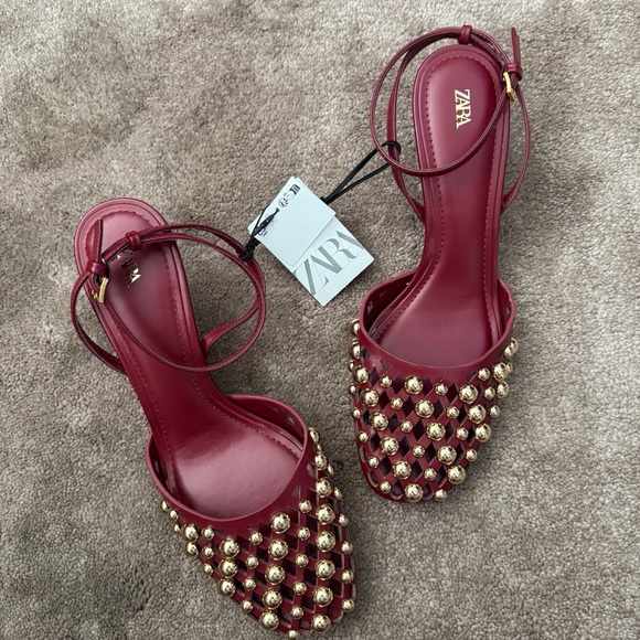 ZARA • Burgundy Woven Studded Heels - Picture 8 of 8